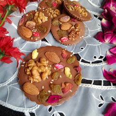 A picture of Nutty Chocolate love.