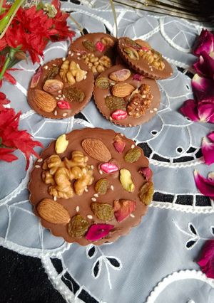 A picture of Nutty Chocolate love.