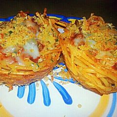 A picture of Ray's Game Day Chili Spaghetti Cups.