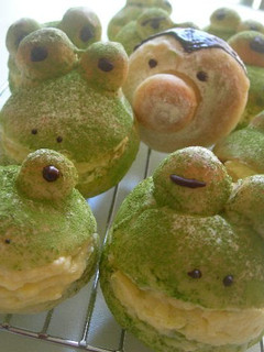 A picture of Froggy Cream Bread.