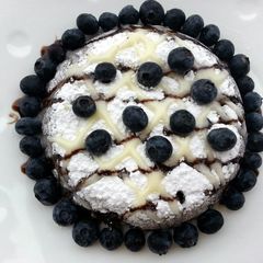 A picture of Blueberry Chocolate Cake.