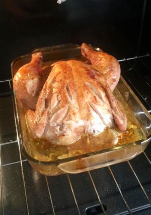 Una foto de Pollo al Horno con vino