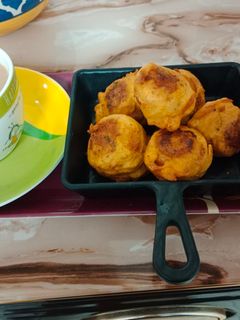 आलू बोंडा (Aloo bonda recipe in Hindi) रेसिपी मुख्य फोटो