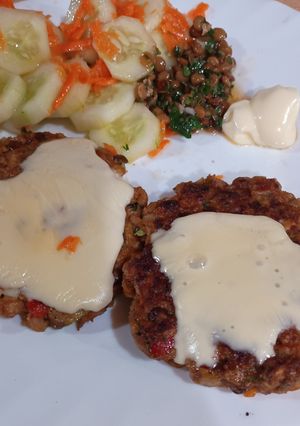 Una foto de Hamburguesas de lentejas y soja texturizada