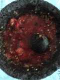 Salsa de jitomate y chilaca con epazote prehispanica