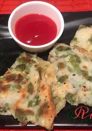 A picture of Cucumber Spinach Pancakes.