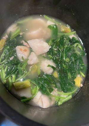 A picture of Taro and Water Spinach Soup.