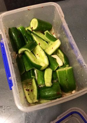 極簡好吃小黃瓜 🥒 pickle cucumber 的食譜成品照片