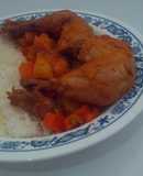Pollo guisado con papas y zanahoria