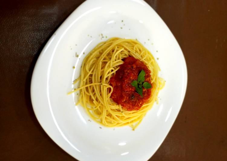 Spaghetti with Fresh Tomato sauce
