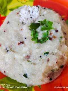 ઉપમા (Upma Recipe In Gujarati) રેસીપી મુખ્ય ફોટો