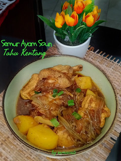 Foto resep Semur Ayam Soun Tahu Kentang