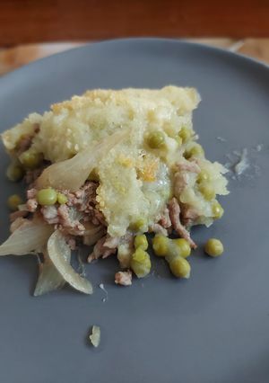 Une photo de Parmentier bœuf aux oignons et petit pois