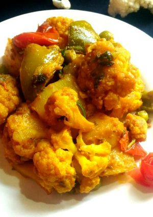 ফুলকপির বাটি চচ্চড়ি(fulkopir bati chorchori recipe in Bengali) রেসিপির প্রধান ছবি