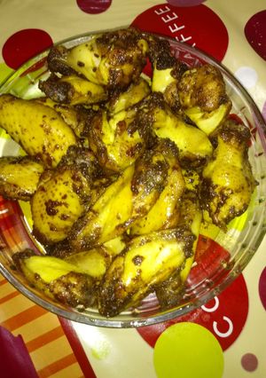 Foto principal de Alitas con sazonador de pinchitos amarillo en la cecofry 4D