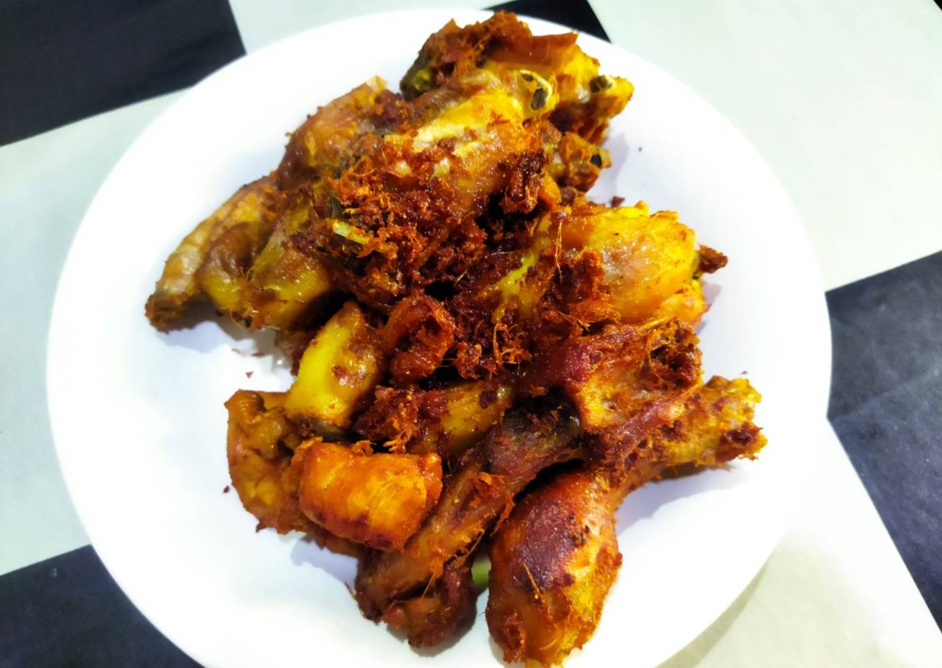 Ayam goreng lengkuas