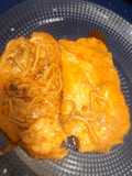 Salmón en salsa de gambas con angurinhas