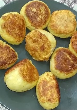 চিকেন এগ ব্রেড বল রেসিপির প্রধান ছবি