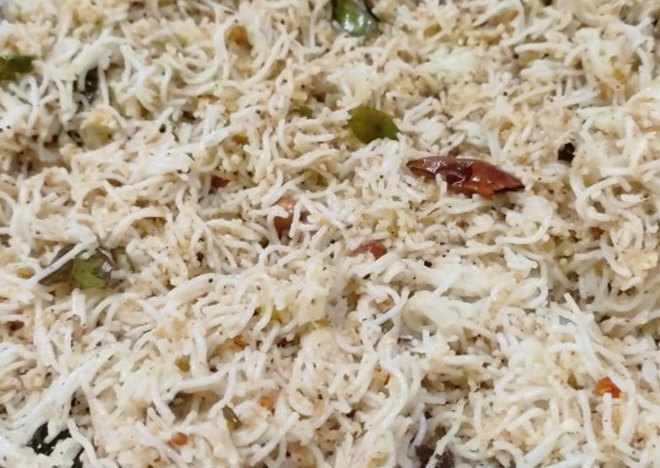 Steamed coconut rice Noodles with vegetables kurma