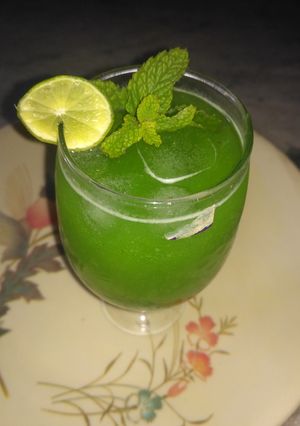 আম পান্না রেসিপির প্রধান ছবি