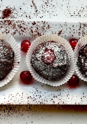 A picture of Chocolate cake balls.