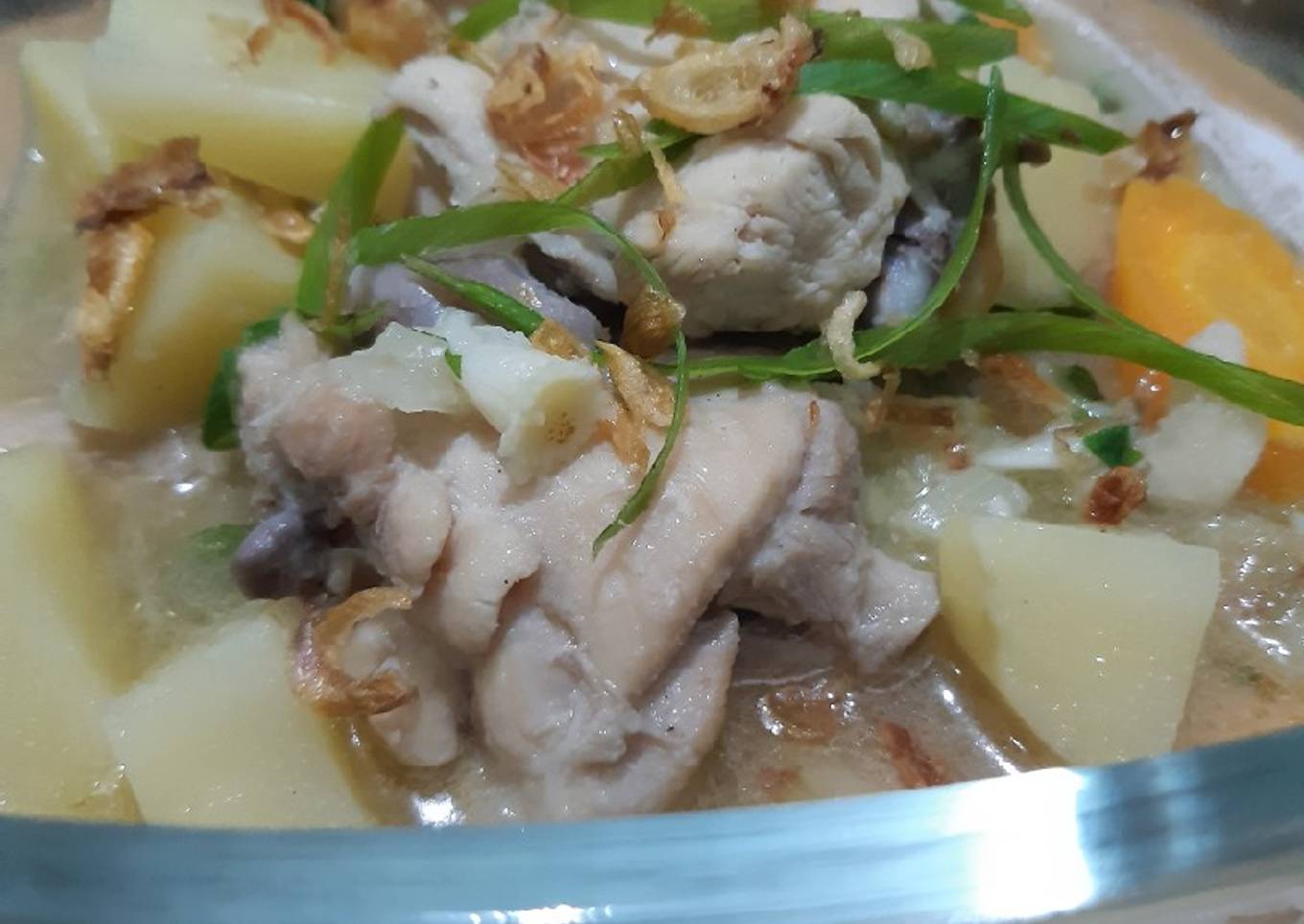 Sup ayam dengan sayuran