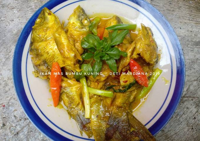 Resep Ikan Mas Bumbu Kuning (Enak &amp; Wangi), Enak