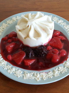 A picture of Red Berry Compote (Rote Gruetze).