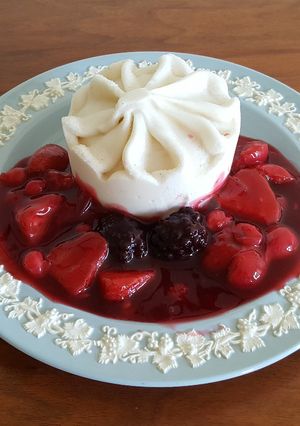 A picture of Red Berry Compote (Rote Gruetze).