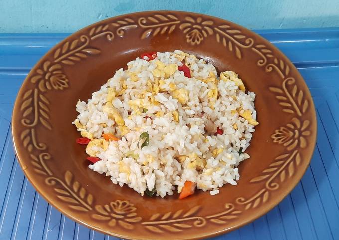 Resep Nasi goreng kampung daun jeruk Resep Nasi goreng kampung daun jeruk