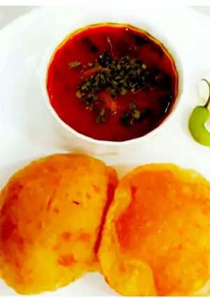 A picture of Puri Aloo.