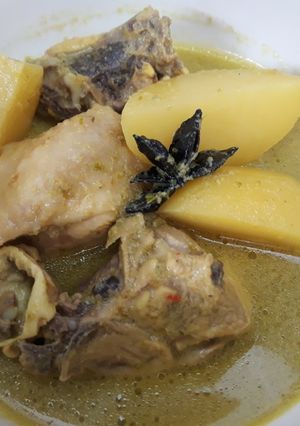 Foto resep Gulai ayam+kentang ala mimi Shidqya