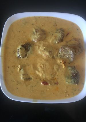 A picture of Kadhi Pakora.