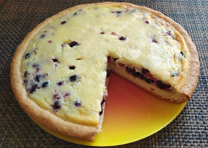 заливной пирог с ягодами и сметаной пошаговый рецепт с фото со сметаной в духовке | Дзен