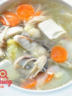 鮮蔬豆腐鱘魚湯【Just Water】 的食譜成品照片