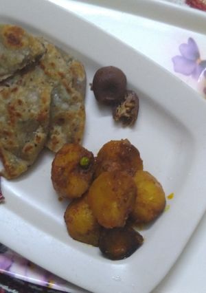 ধাবা স্টাইল আলু পেঁয়াজ পরটা (dhaba style aloo peyaj parota recipe in Bengali) রেসিপির প্রধান ছবি