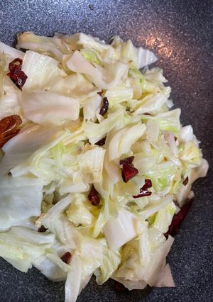 辣炒高麗菜 的食譜成品照片