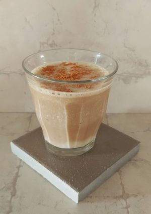 બનાના કોફી શેક(banana coffee shake recipe in Gujarati) રેસીપી મુખ્ય ફોટો