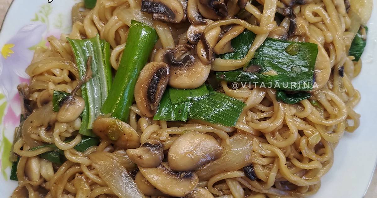 Resep Mushrooms Noodles Oleh Vita Jaurina Cookpad