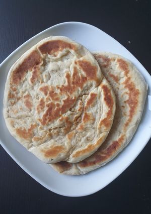 A picture of Peshwari Naan.