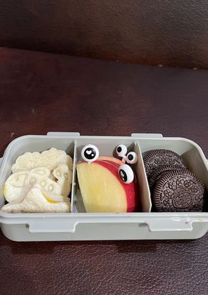 Foto resep Bento anak paud Roti krakter & snack