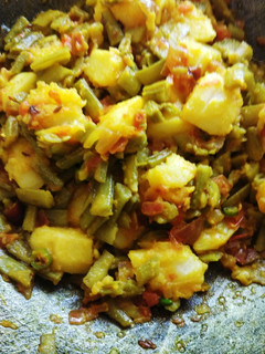 मसाला ग्वार फली (masala gawar phali recipe in Hindi) रेसिपी मुख्य फोटो