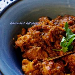 A picture of Karnataka style chicken fry.