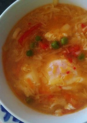 Una foto de Sopita de domingo temprano (sopa de nada)