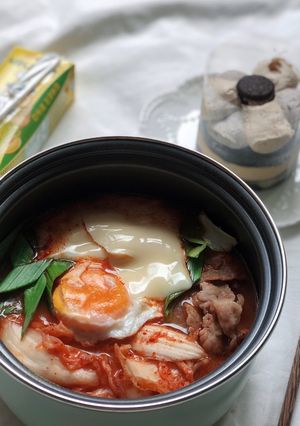 超簡易韓式部隊鍋 的食譜成品照片