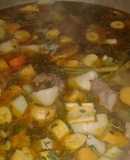 Sopa de olla de carne