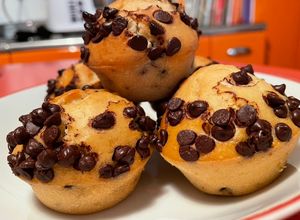 Foto di Muffin vegan allo yogurt con gocce di cioccolato 🧁🍫🏳️‍🌈
