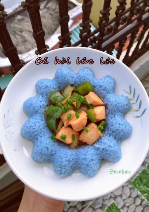 Hình của món Cá hồi lúc lắc.