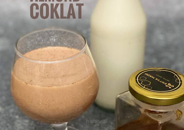 Bagaimana Menyiapkan Susu Almond Coklat Sehat yang Bisa Manjain Lidah