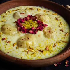 A picture of ROSOGOLLA PAYESH / JAMAI SOSTHI SPECIAL ROSOGOLLA PAYESH.